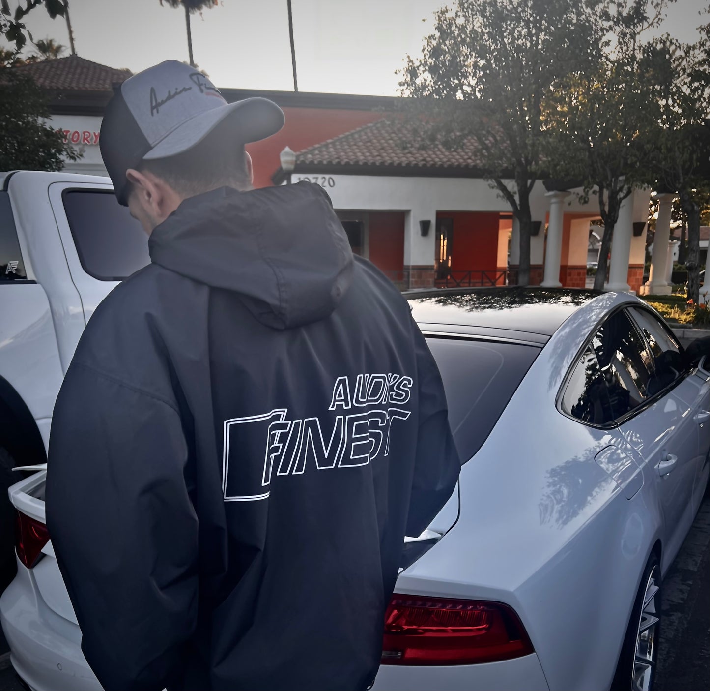 -NEW-Windbreaker (pre-order)